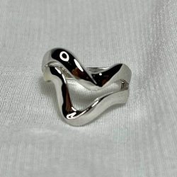 Sortija plata de ley rodiada Modelo medusa